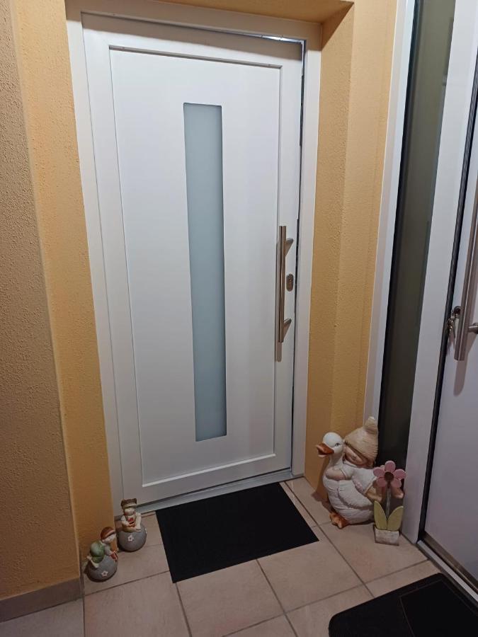 Rheinbrohl Ferienwohnung Neli Am Rhein מראה חיצוני תמונה